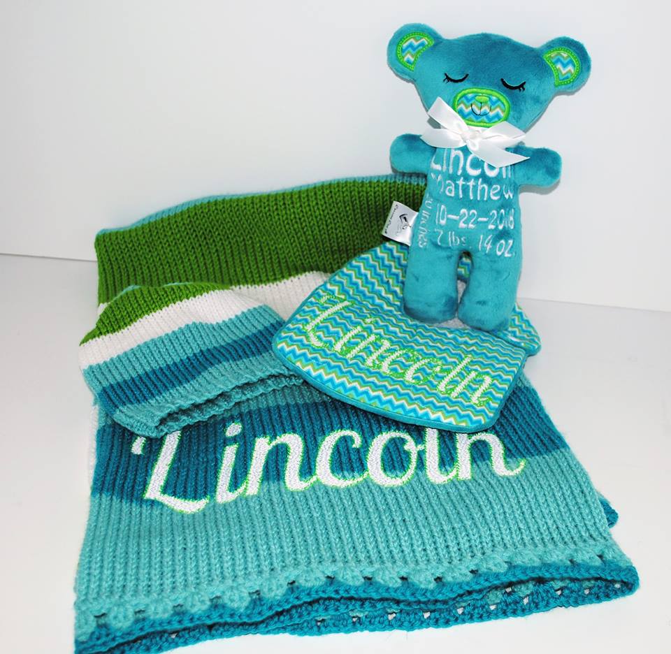 Custom Knit Baby Blanket Gift Set with Annoucement Bear